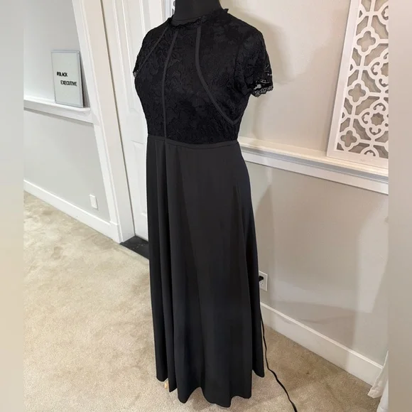 Chic Black Lace Maxi Dress - Picture 3 of 12